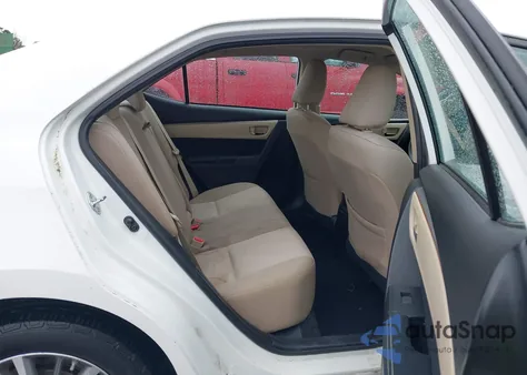 2015 Toyota Corolla Le Plus z USA, uszkodzony, nr VIN 2T1BURHE2FC328598